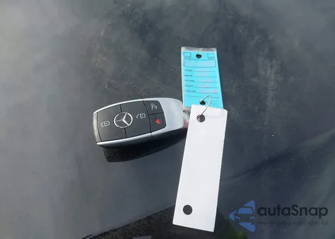 2021 Mercedes-Benz Gla 250 4Matic z USA, uszkodzony, nr VIN W1N4N4HB4MJ249989